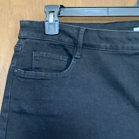 Relisted Nine West black high rise slim straight jean with sculpting denim 20W - Picture 10 of 17